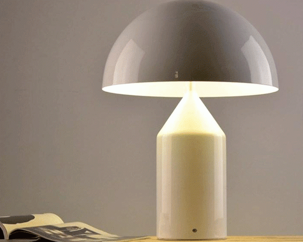 Design in pillole: Lampada da tavolo Atollo